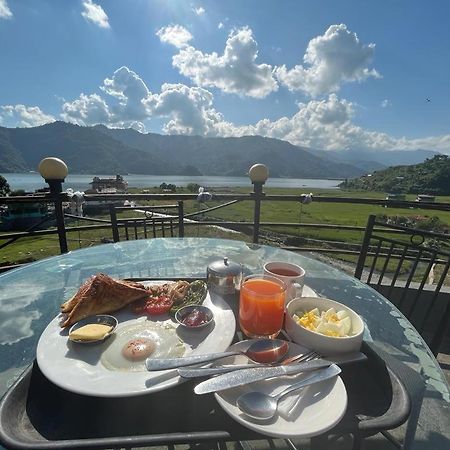 Hotel August Lake Pokhara Zewnętrze zdjęcie